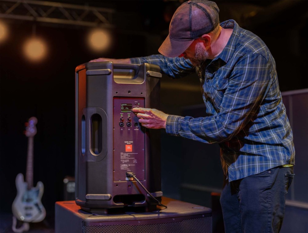 JBL EON710, 10"/1" PA-Lautsprecher, aktiv mit Mixer, Bluetooth & App-Steuerung