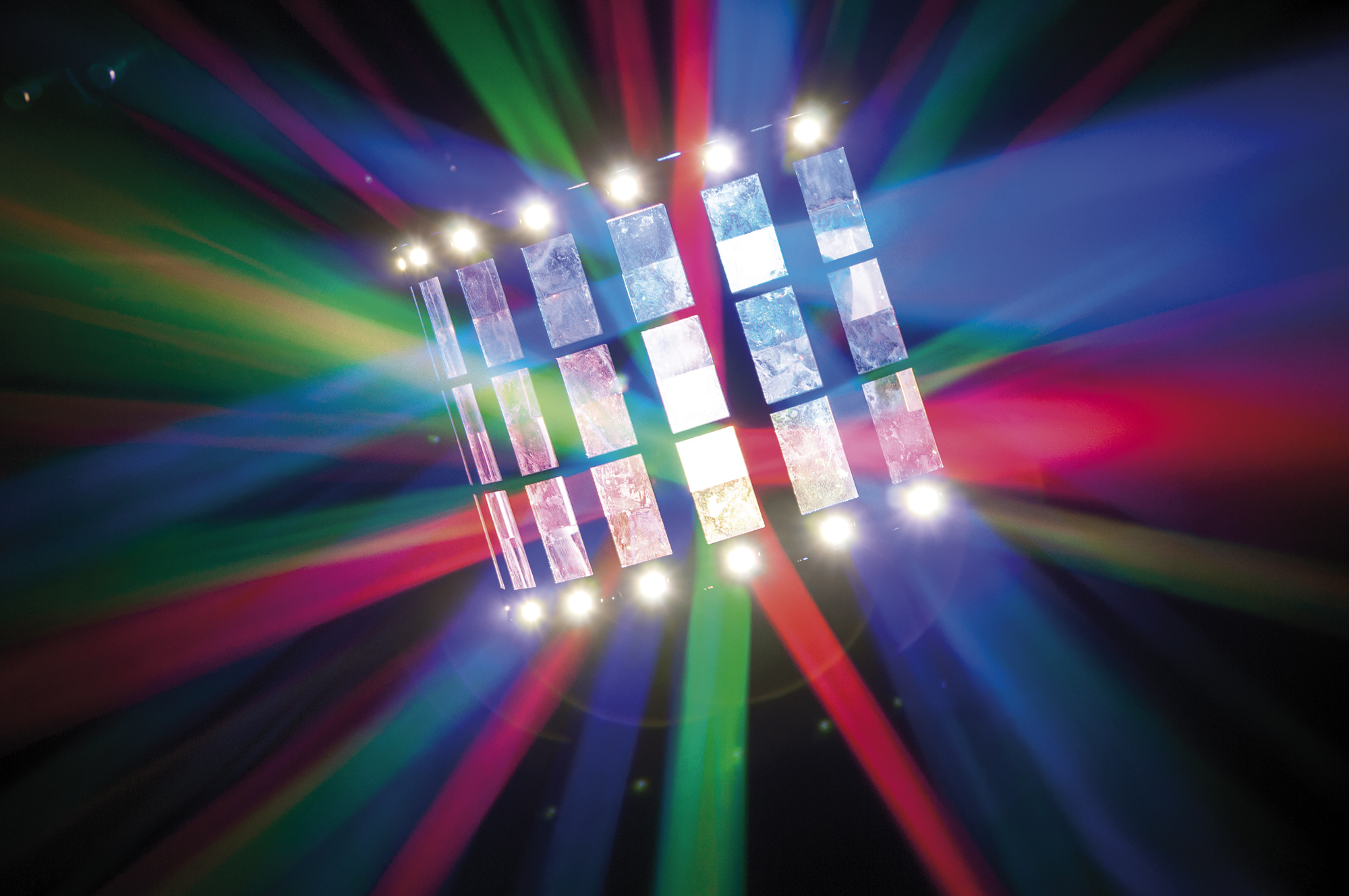 SHOWTEC Techno Derby 2-in-1 Light effect RGBW Intensive farbige Strahlen