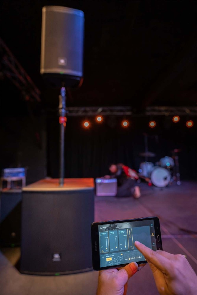 JBL EON712, 12"/1" PA-Lautsprecher, aktiv mit Mixer, Bluetooth & App-Steuerung